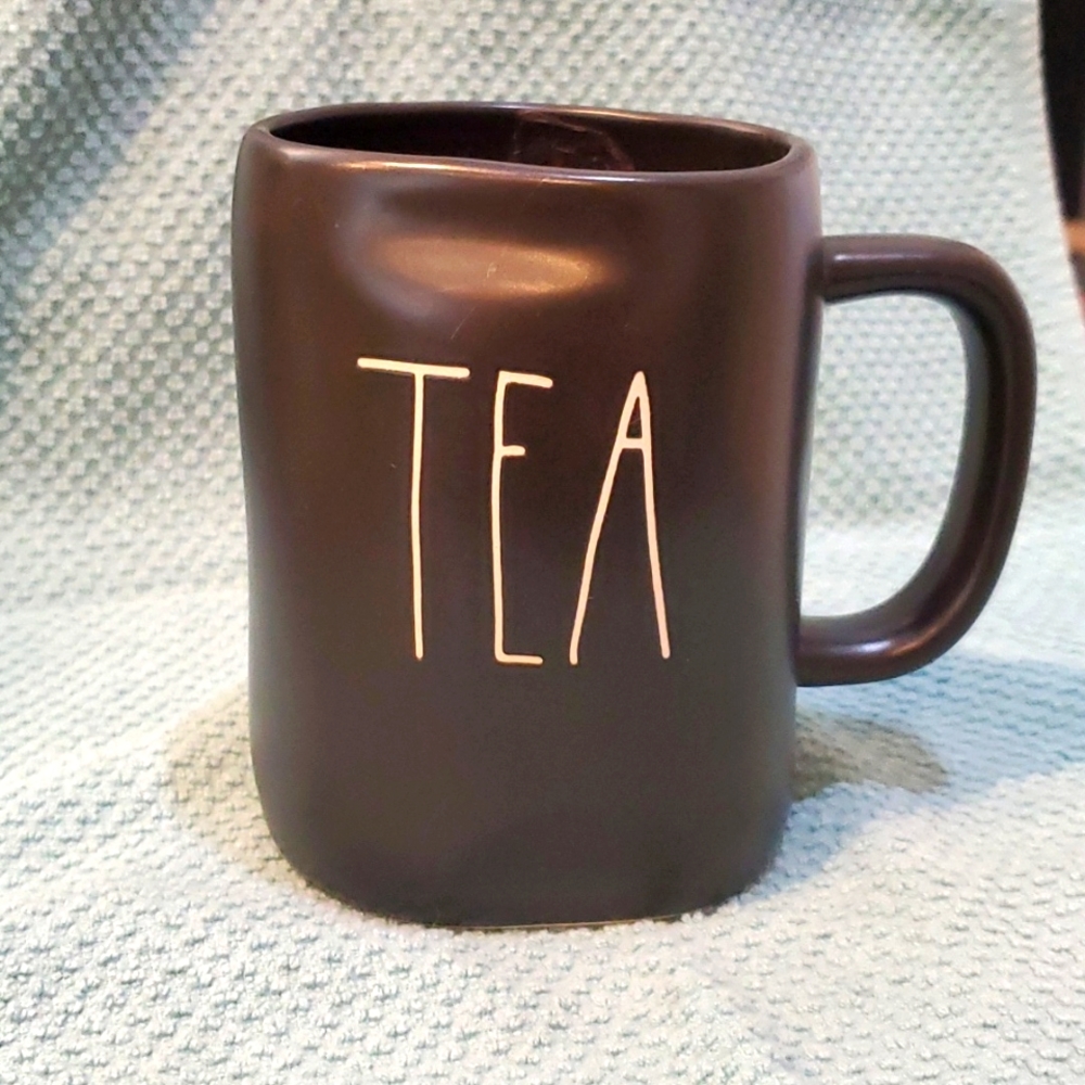 Rae Dunn coffee mug says Tea black